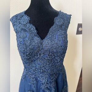 Elegant Navy Lace Prom Dress